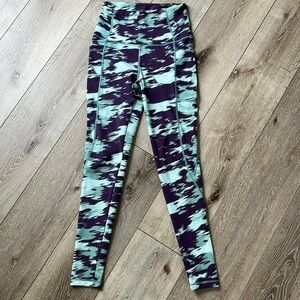 Body Glove Printed High Waisted 7/8 Athletic Fitness Leggings with Pocket